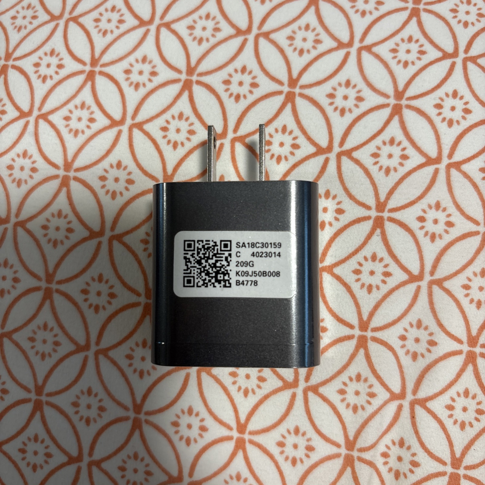 Motorola, User: dragoljevicdijana@gmail.com Motorola charger usb wall adapter in - Picture 1 of 5
